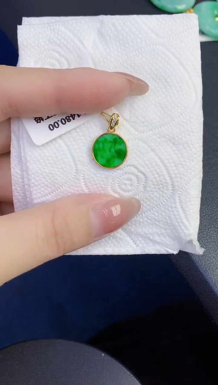 颈饰未镶嵌翡翠缅甸天然翡翠A货