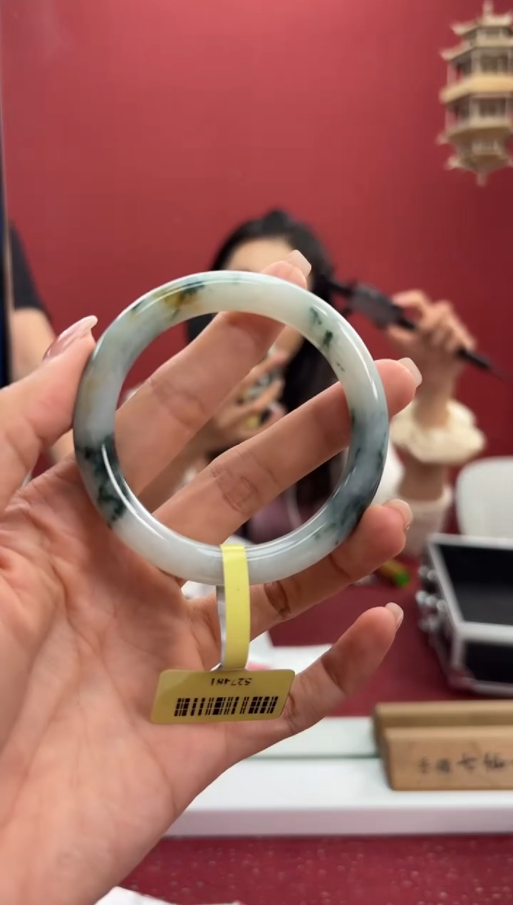 翡翠手镯（圆镯）未镶嵌24手镯