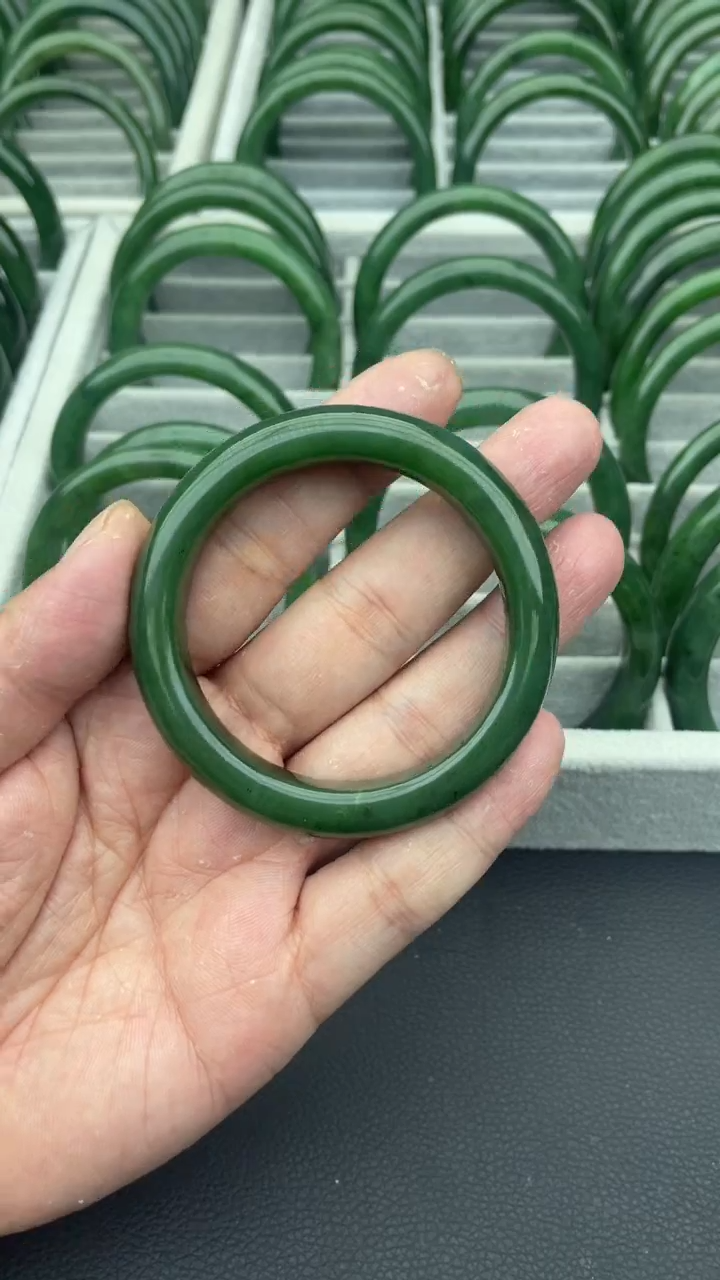 未镶嵌手镯和田玉（碧玉）15-53.6