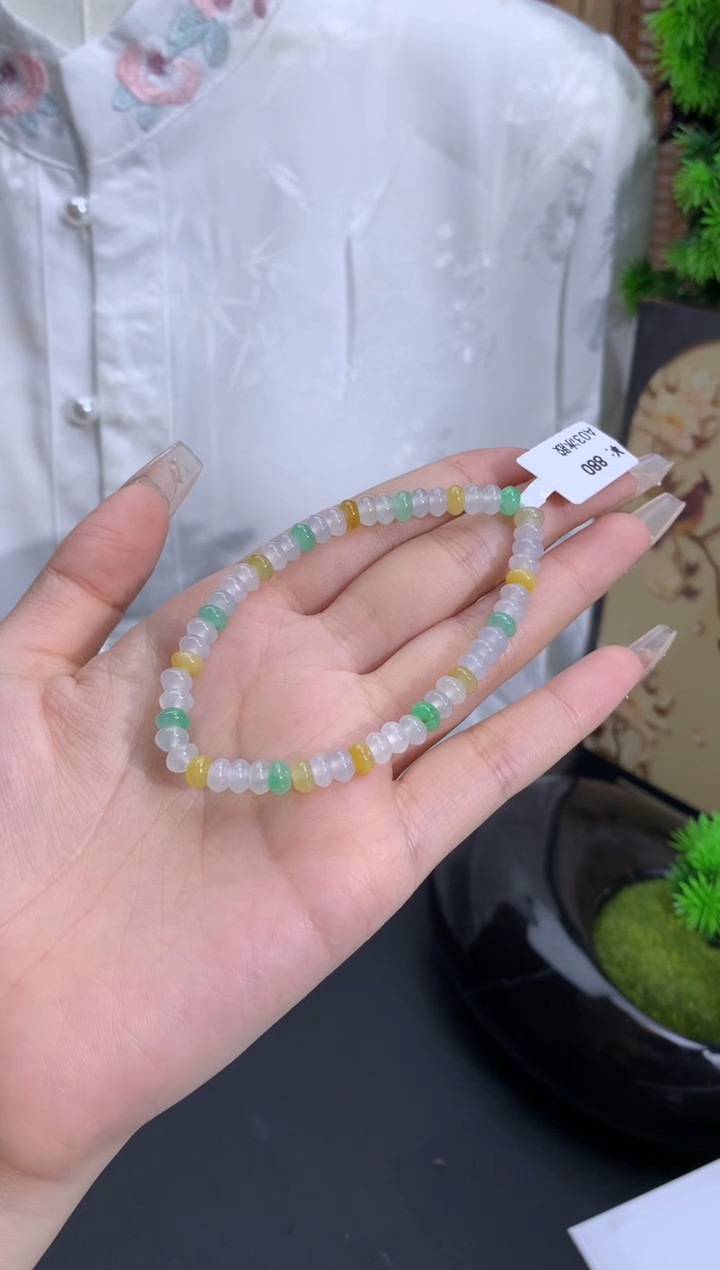【闪购商品】翡翠手链未镶嵌卡5.6mm