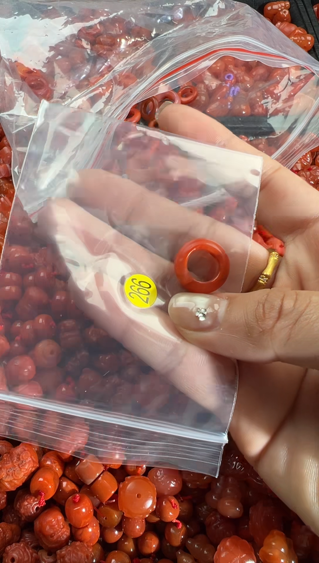 【闪购商品】南红玛瑙颈饰未镶嵌1