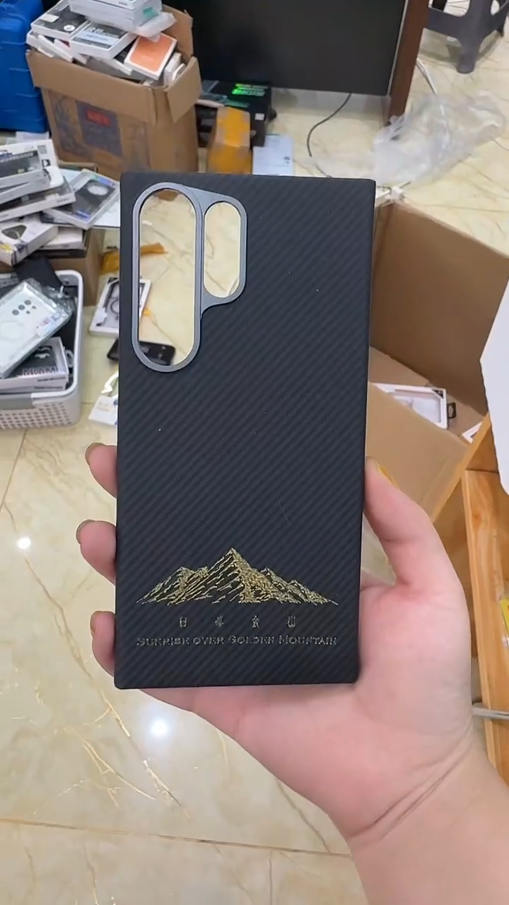 99新24U日照金山磁吸