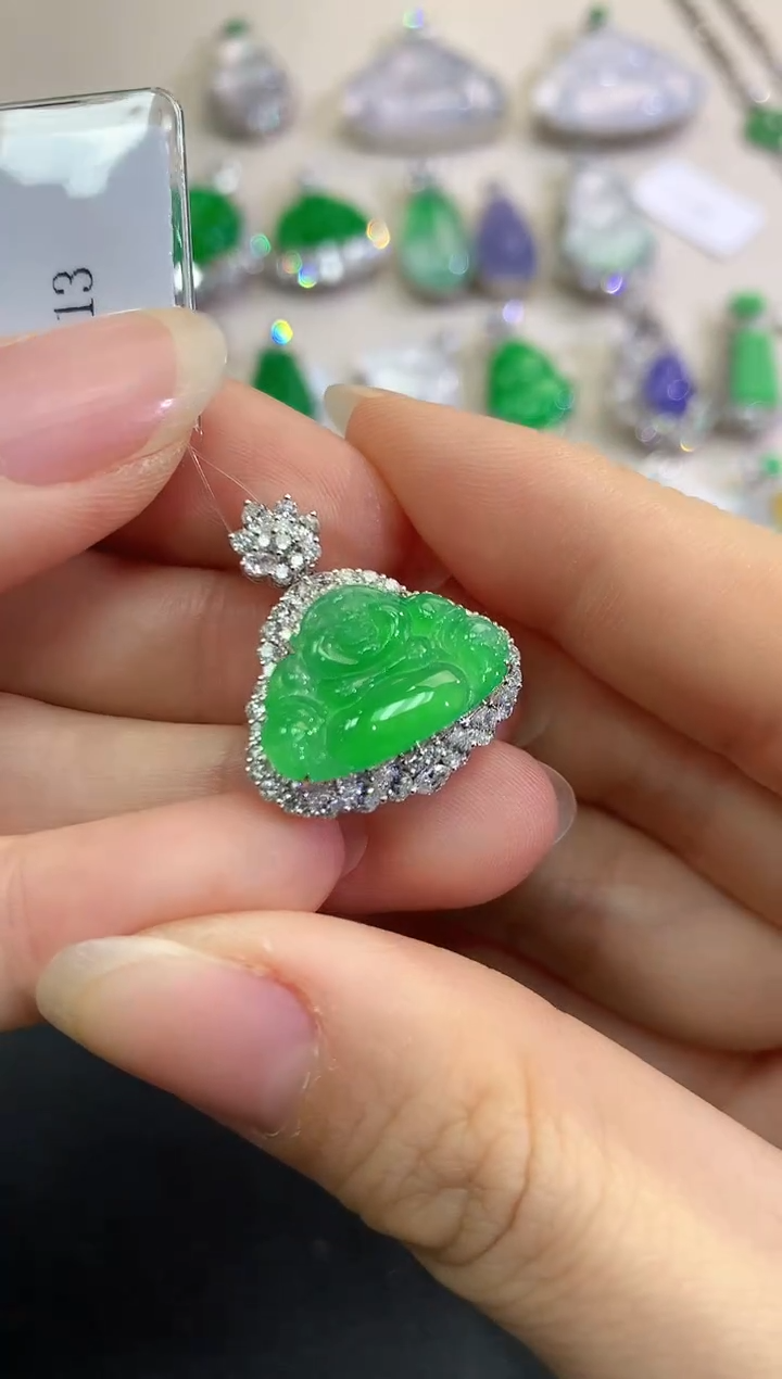 【闪购商品】翡翠颈饰18K金镶嵌D57   