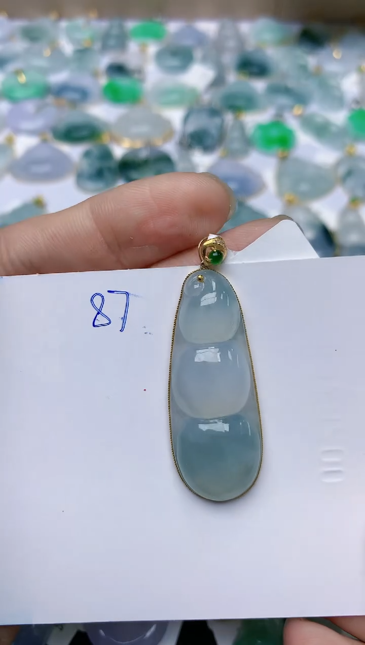 【闪购商品】翡翠颈饰18K金镶嵌天然翡翠A货    87