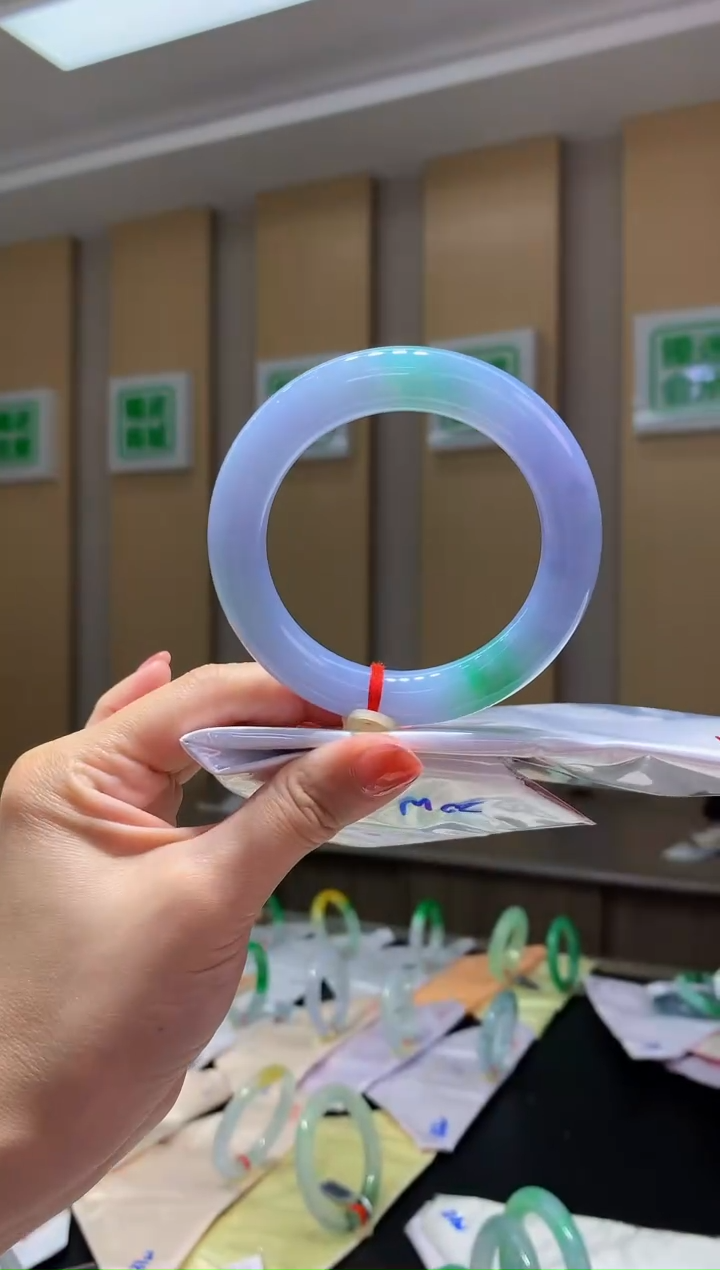 未镶嵌手镯翡翠-Q47 圈口57.4 全款20万 定金2万