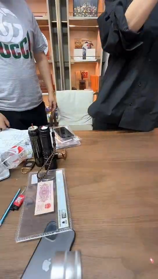 【闪购商品】背红67分随号单张。。。。。