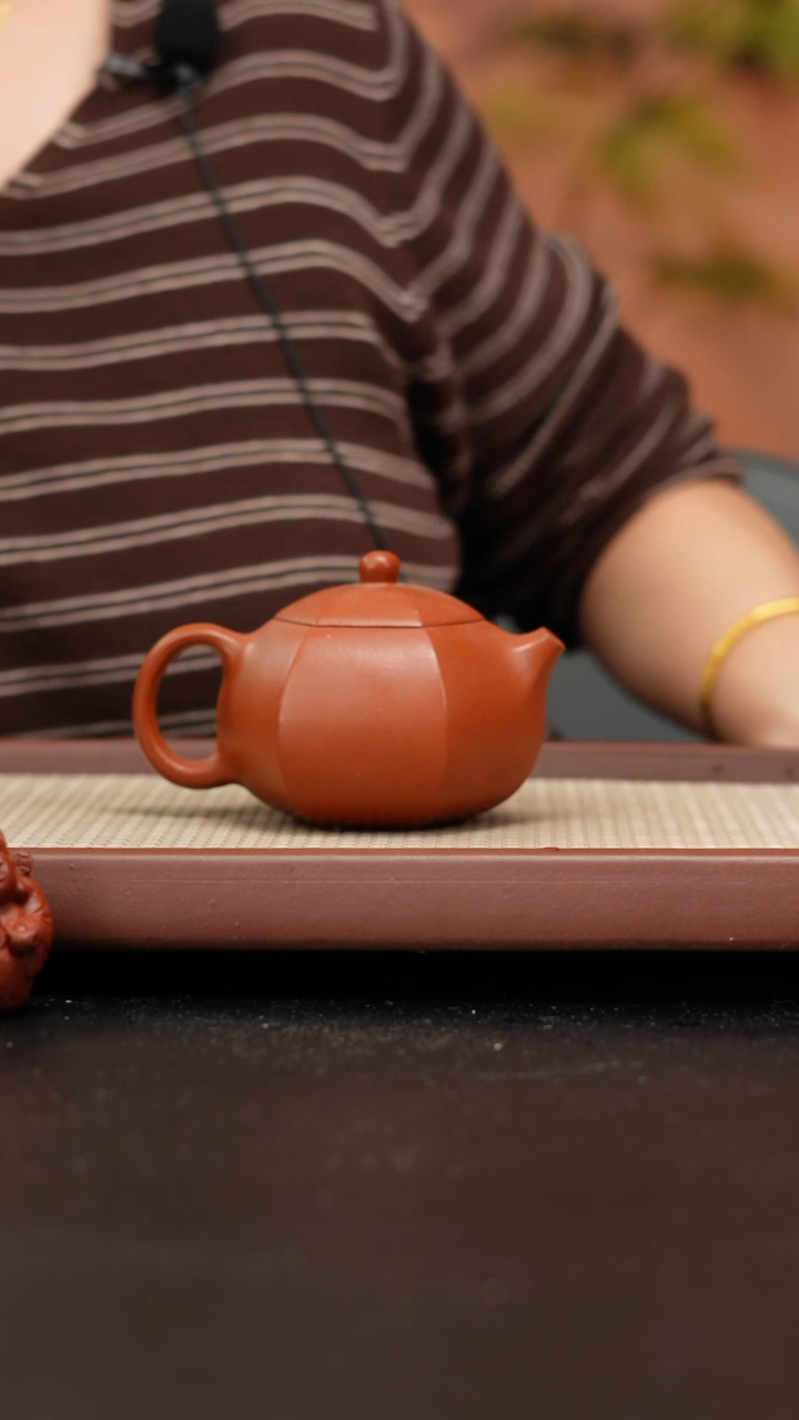 【闪购商品】紫砂茶壶全手工朱泥六方西施200