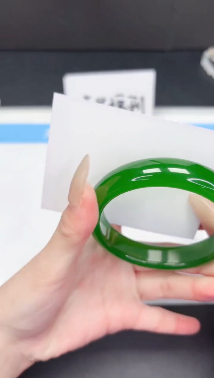 【闪购商品】石英质玉手镯未镶嵌388-55.8