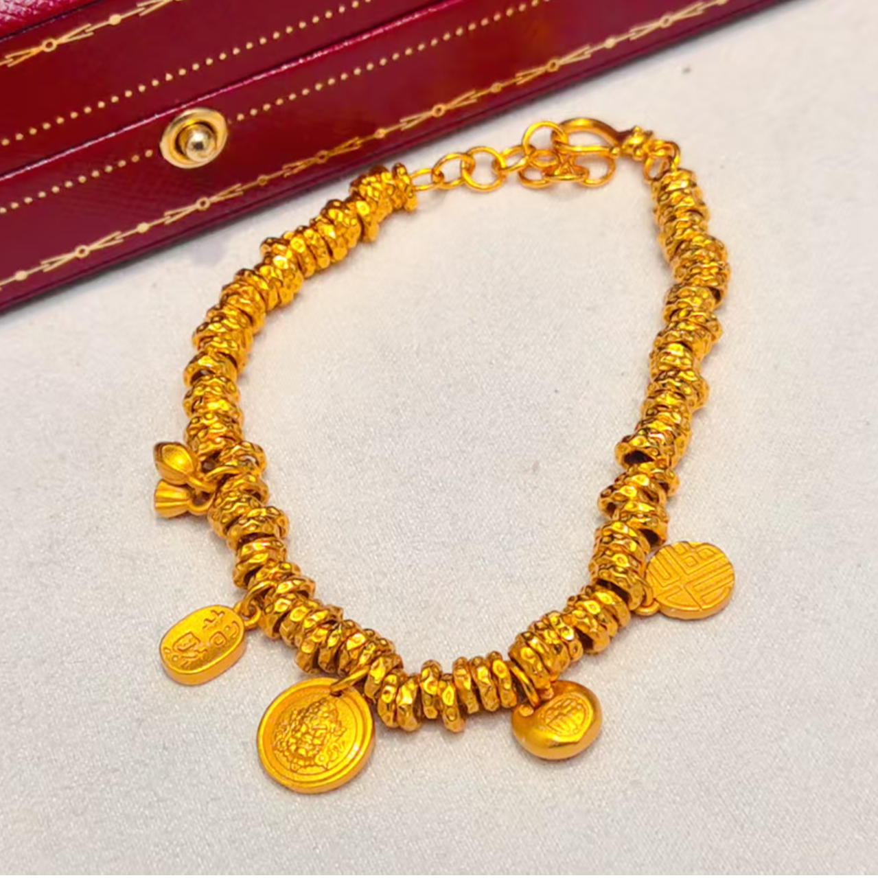 钛钢手链 阮大大推荐新年盘缠手链轻奢