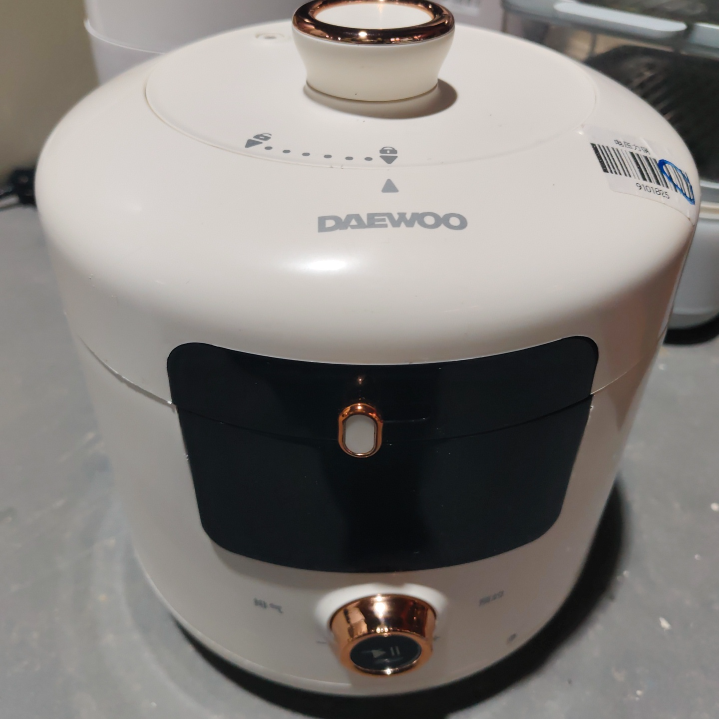 8新 DAEWOO/大宇 武汉仓电压力锅轻微划痕功能完好