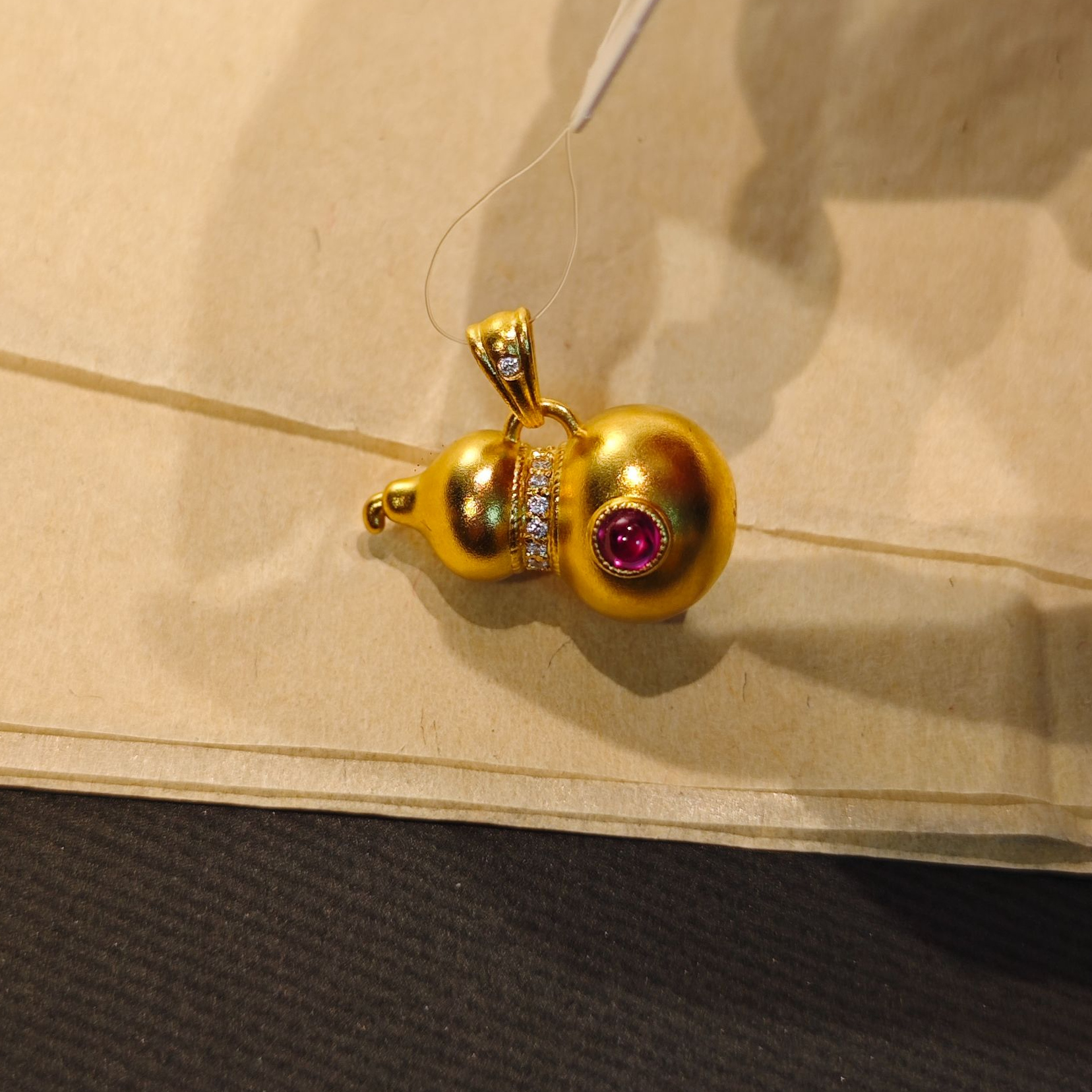 足金999  红宝石葫芦吊坠