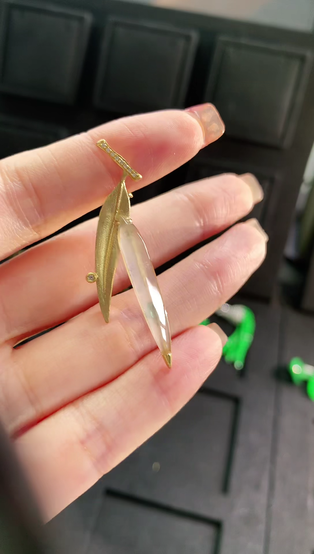 【闪购商品】翡翠吊坠(不含链)18K金镶嵌胸针 吊坠两用款