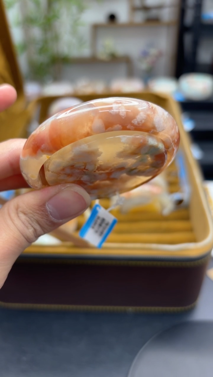 【闪购商品】石英质玉手镯未镶嵌C815(55圈赠送镯心)