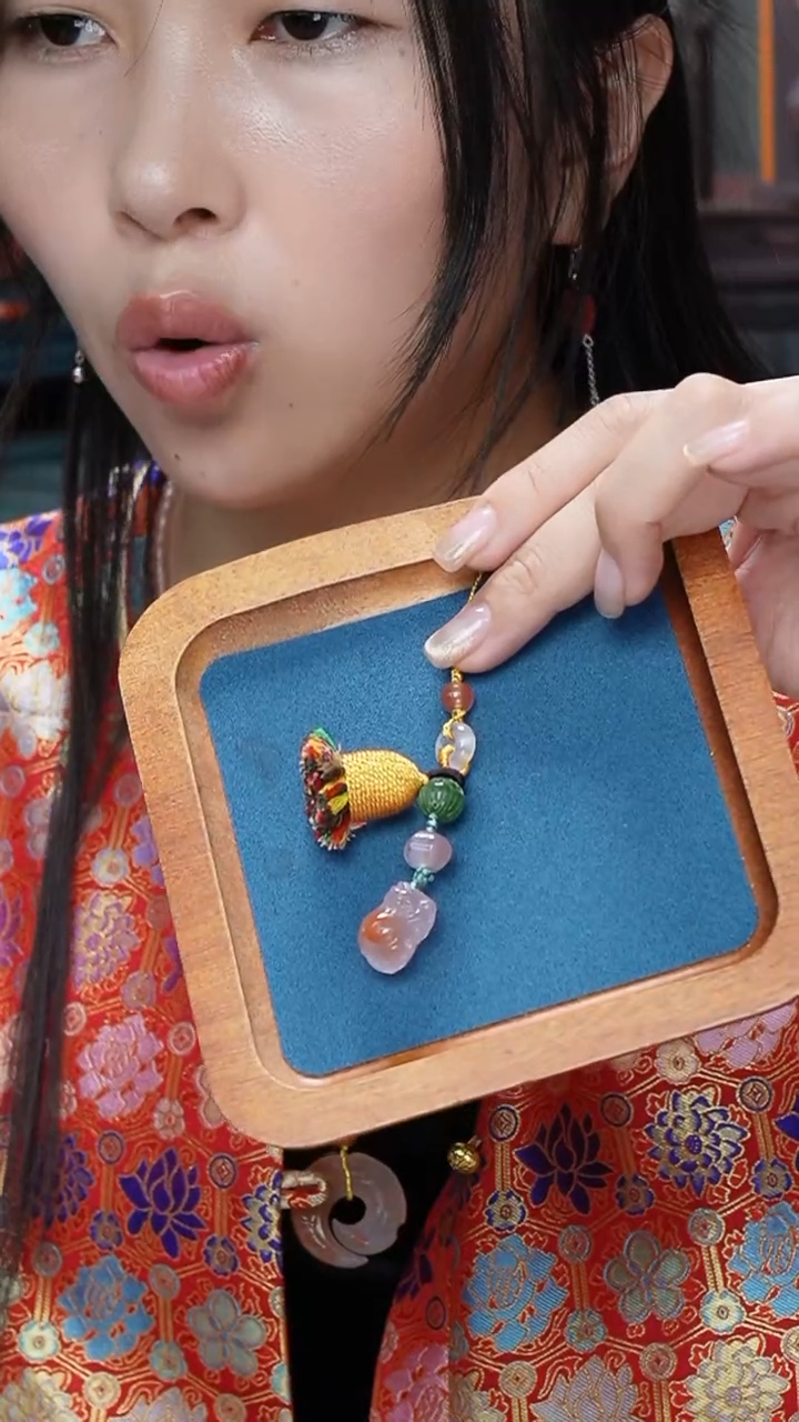 【闪购商品】南红玛瑙手机链未镶嵌手机链