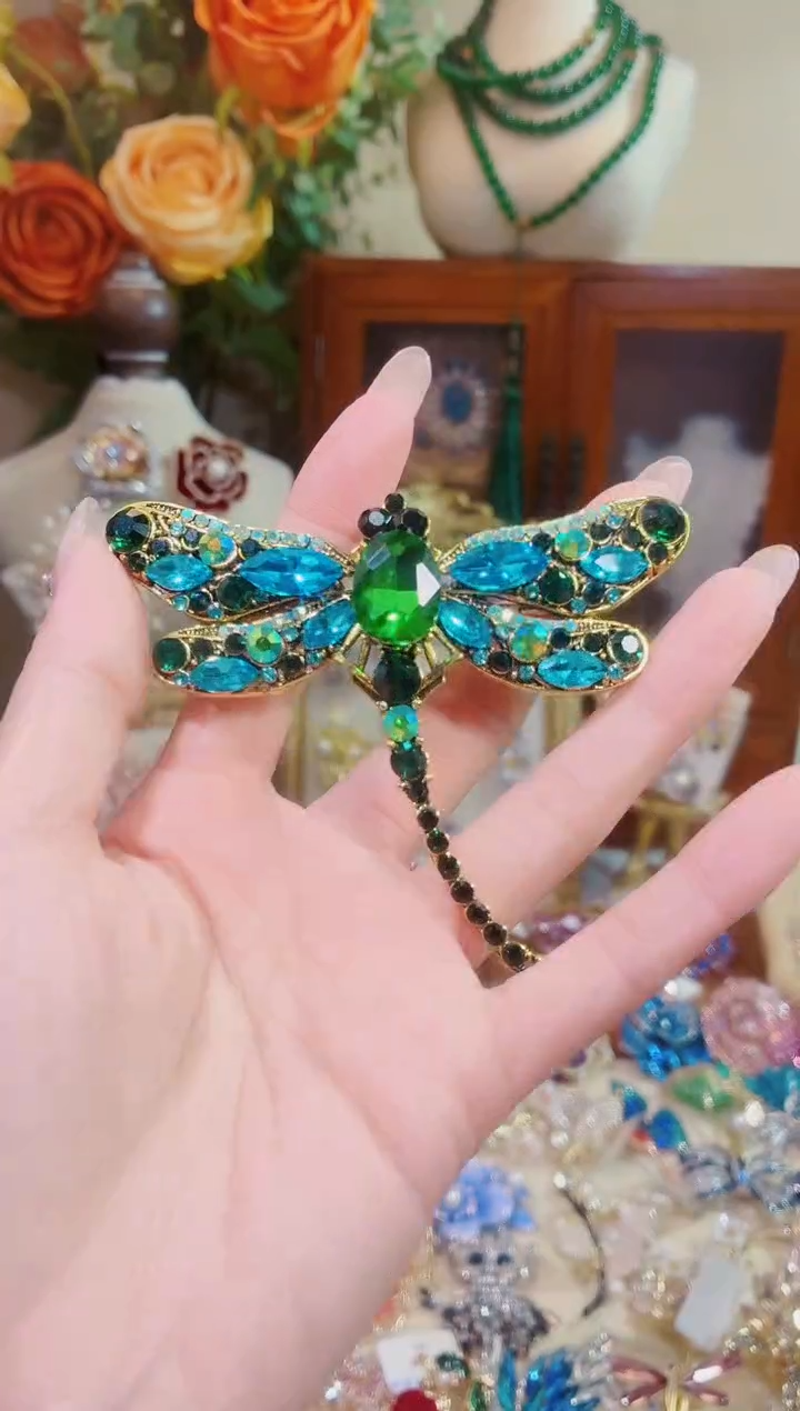 合成立方氧化锆铜合金蓝色蜻蜓