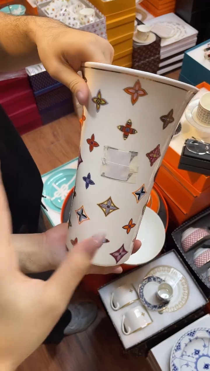 杯鸿辉家品牌瓷器，京东包邮！