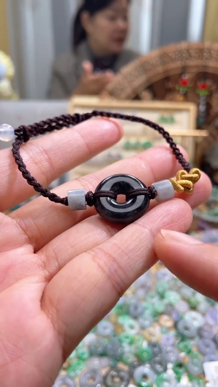 【闪购商品】翡翠颈饰未镶嵌甜甜圈手绳