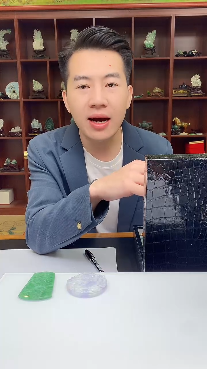 【闪购商品】定制翡翠未镶嵌1088xx-毛货挂件