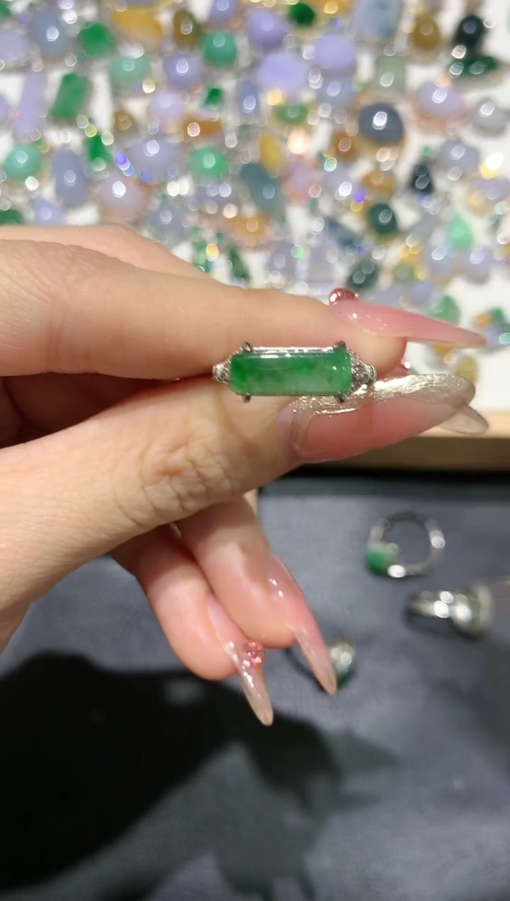 【闪购商品】翡翠吊坠(不含链)银S925镶嵌团购18