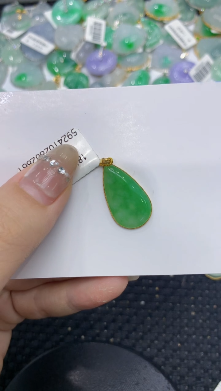 【闪购商品】翡翠颈饰18K金镶嵌222222222