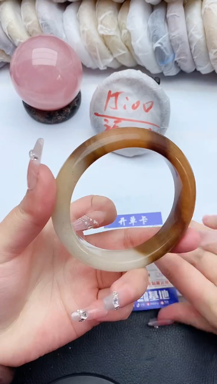 【闪购商品】石英质玉手镯未镶嵌16+62/63