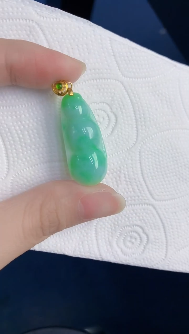 颈饰未镶嵌翡翠天然翡翠缅甸A货