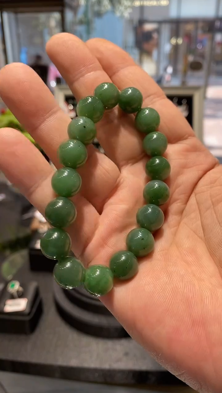 【闪购商品】和田玉手链未镶嵌清仓福利微黑点 12+