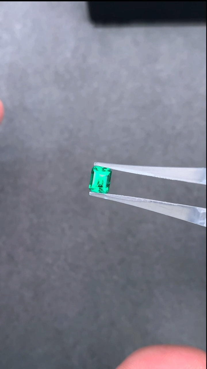 【闪购商品】祖母绿裸石未镶嵌53分