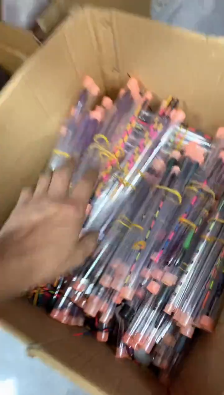 咬钩变色漂到手三支   