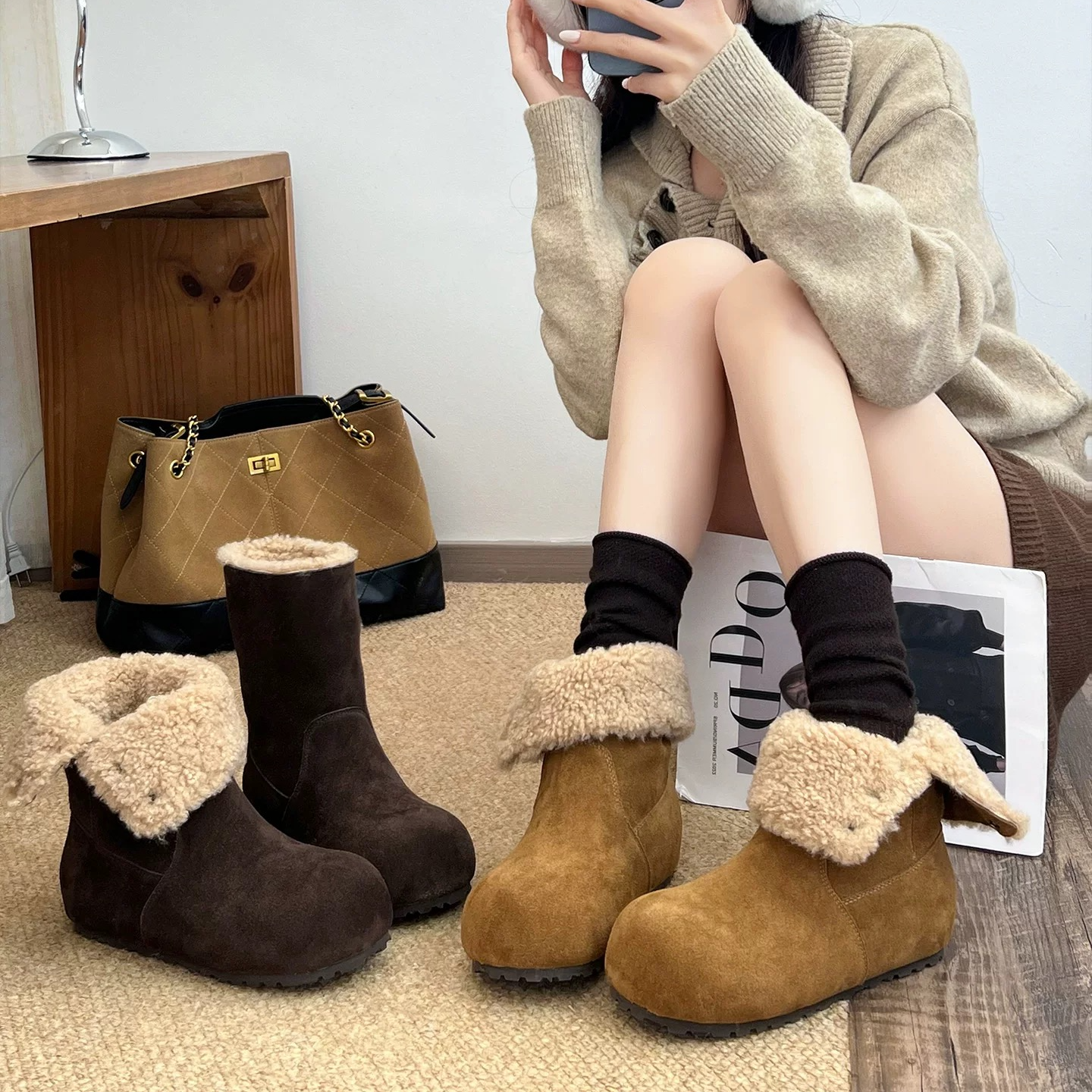 CC内增高4CM暖宝宝两穿圆头雪地靴女纽扣翻折短靴厚底加绒雪地靴