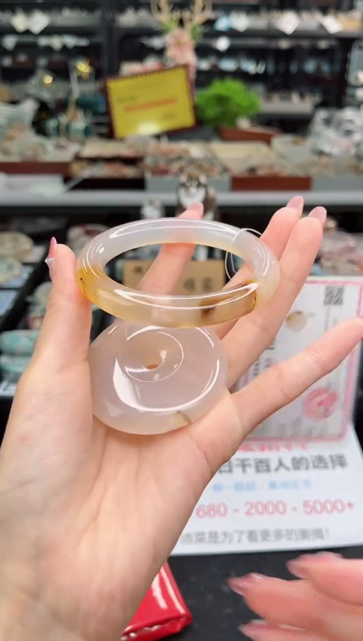 【闪购商品】石英质玉手镯未镶嵌57圈口（赠品镯心）324523