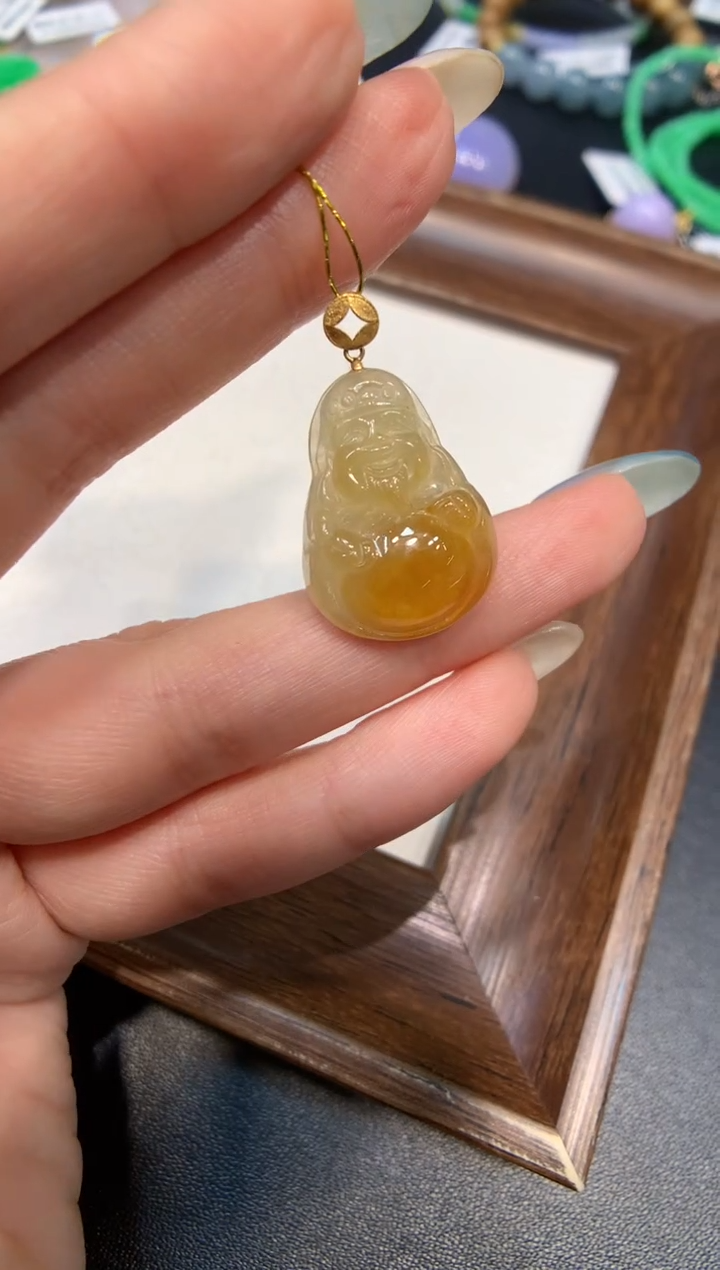 颈饰18K金镶嵌翡翠财神