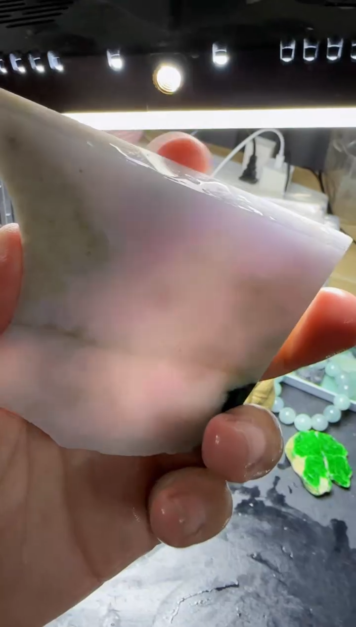 【闪购商品】翡翠挂件未镶嵌011翡翠