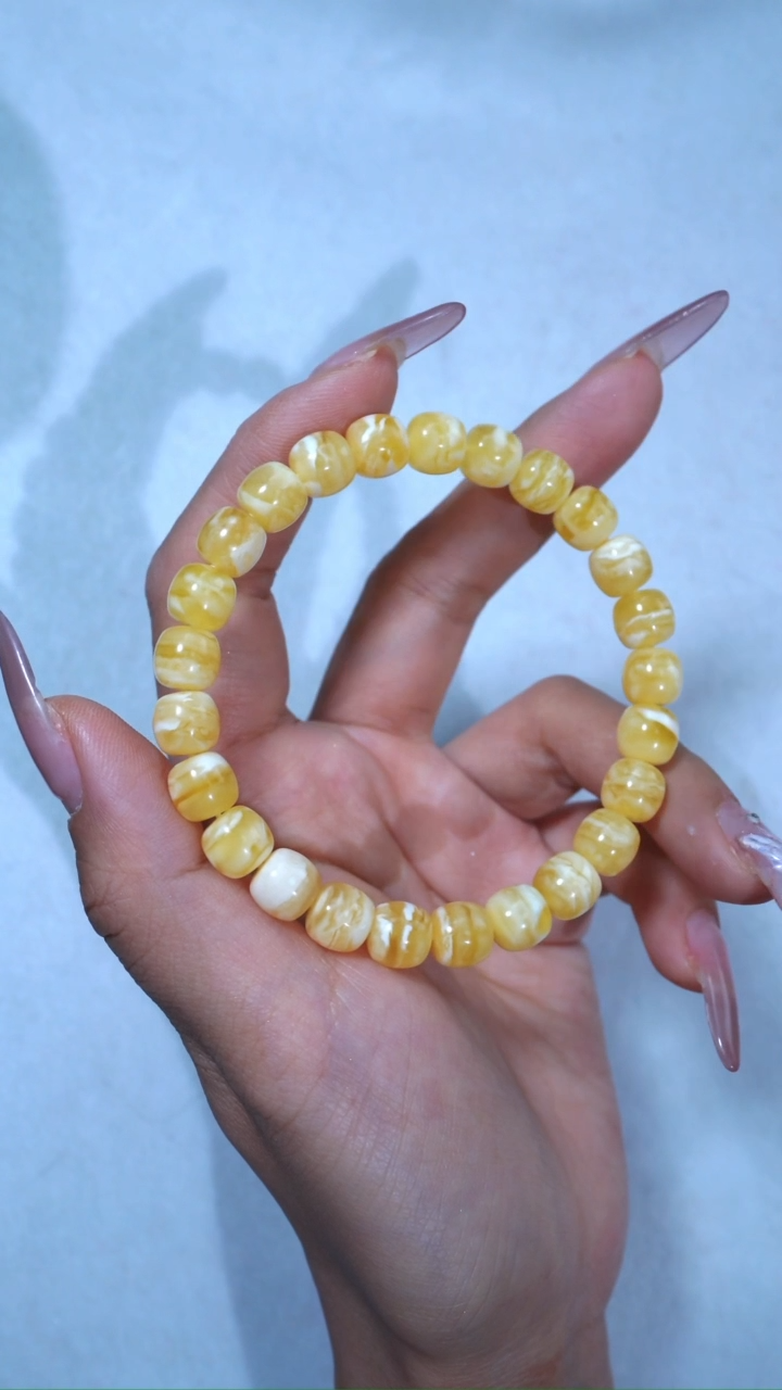 【闪购商品】蜜蜡手链未镶嵌8.5mm金瓷白虎皮千层雪