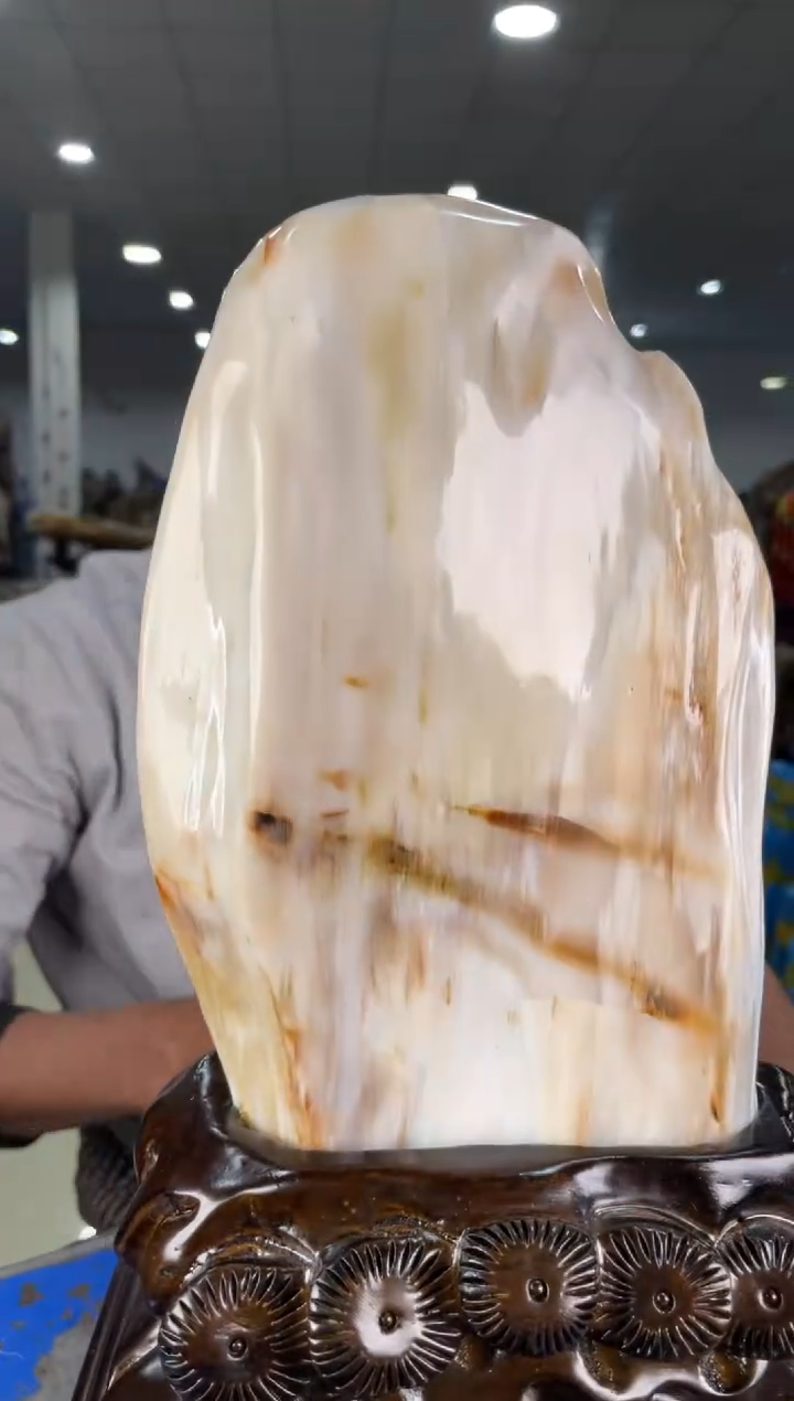 【闪购商品】硅化玉摆件未镶嵌18