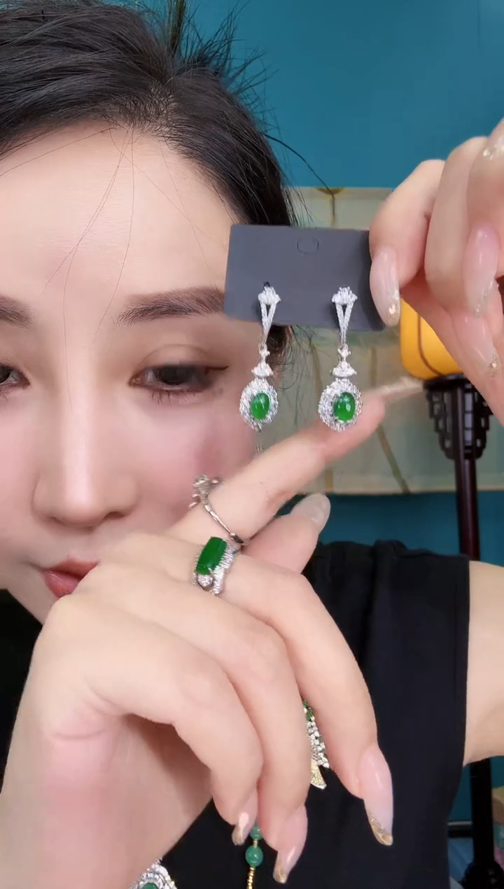 翡翠未镶嵌耳饰耳饰