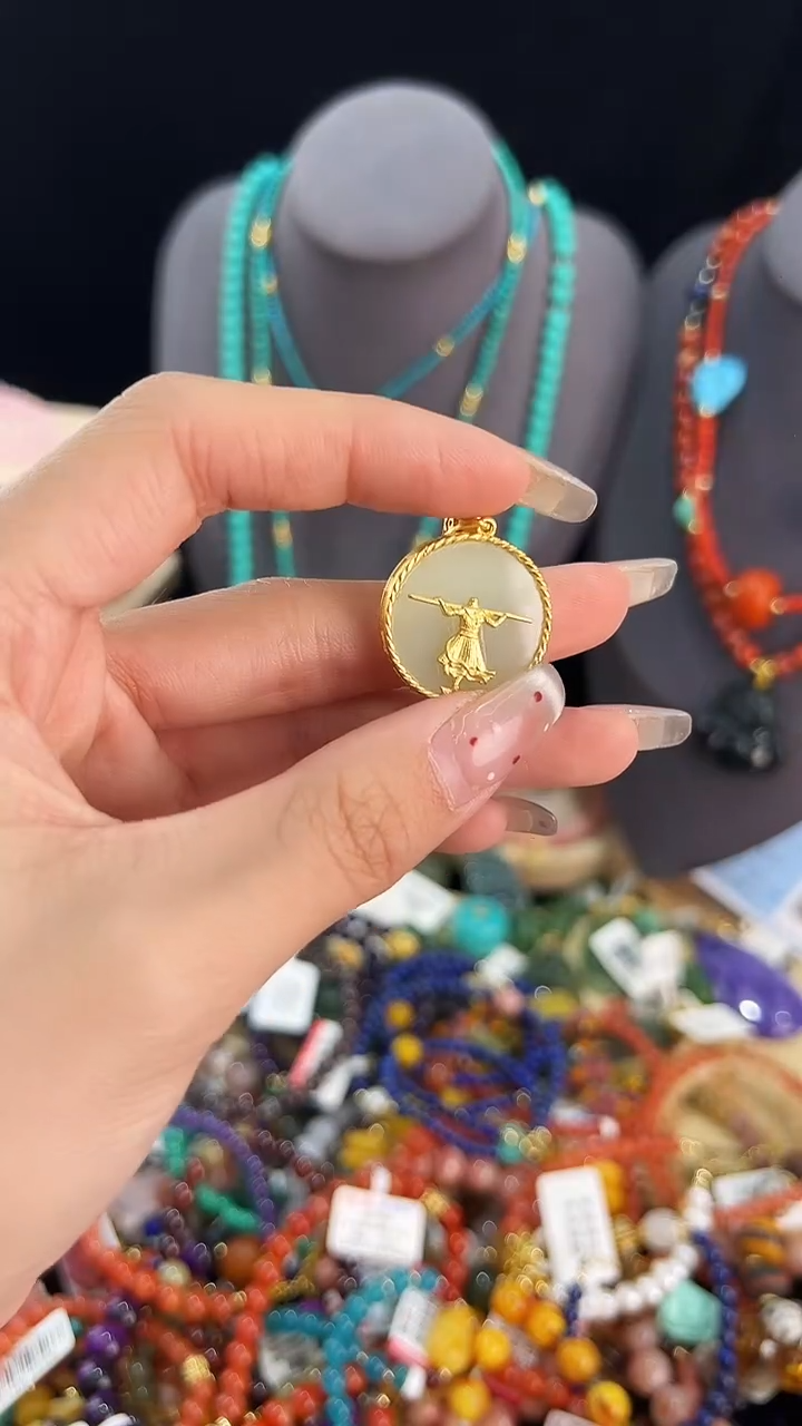 【闪购商品】和田玉颈饰银S925镶嵌吊坠