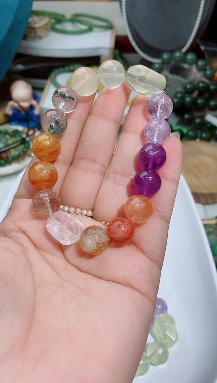 水晶手链未镶嵌180一条多宝