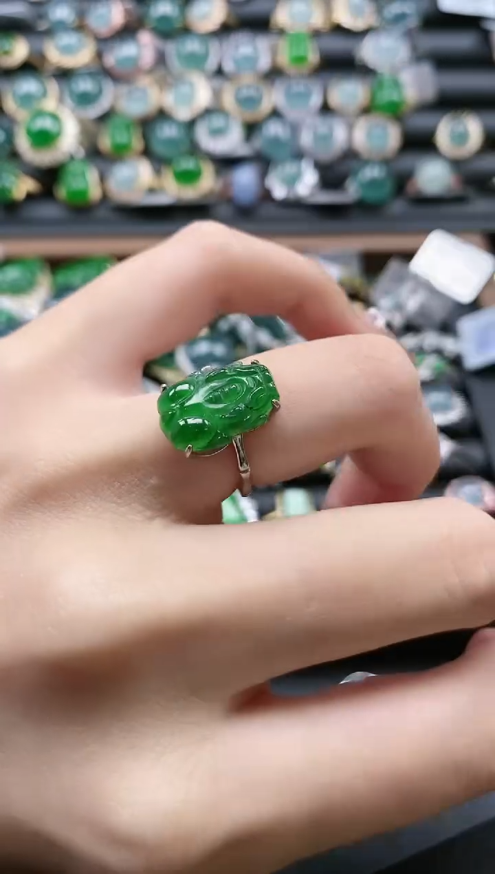 【闪购商品】翡翠戒指银S925镶嵌51511