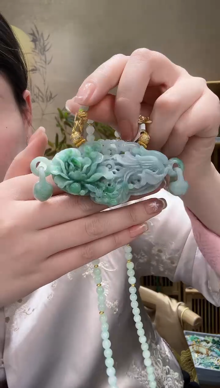 【闪购商品】翡翠颈饰未镶嵌吊坠