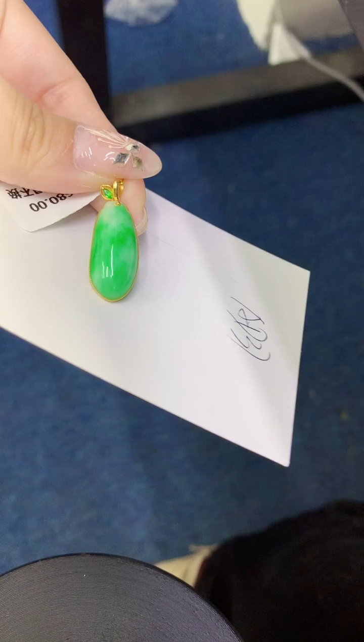 【闪购商品】翡翠颈饰18K金镶嵌000000000000