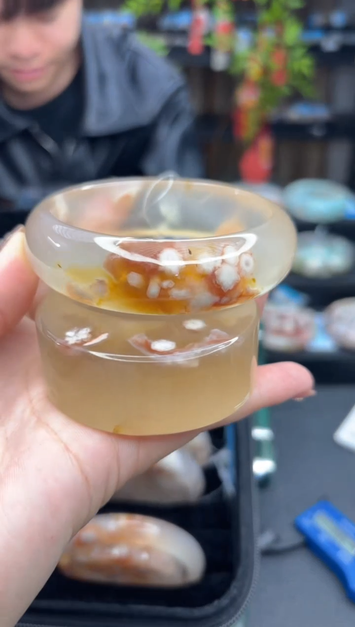 【闪购商品】石英质玉手镯未镶嵌206（62圈赠送镯心）