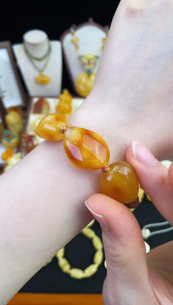 琥珀未镶嵌珠宝奇石柒月