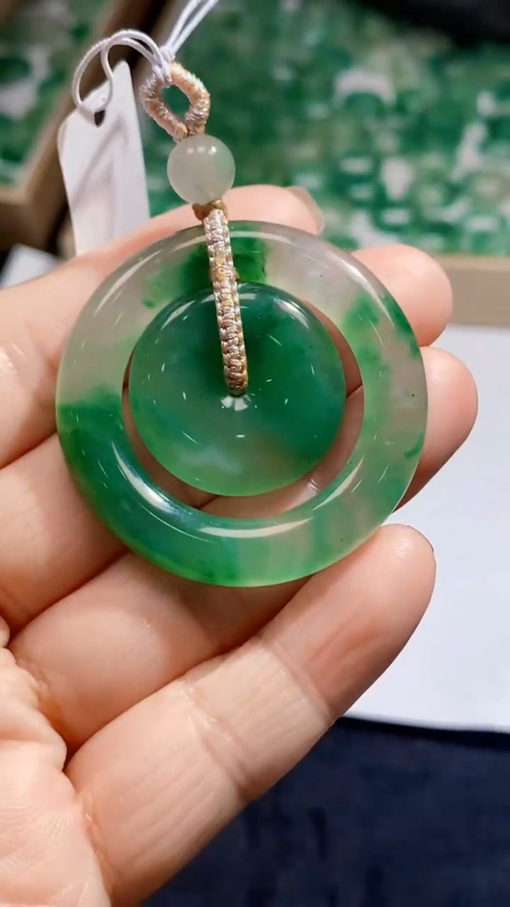 【闪购商品】石英质玉颈饰未镶嵌天然A货非洲翠，石英玉