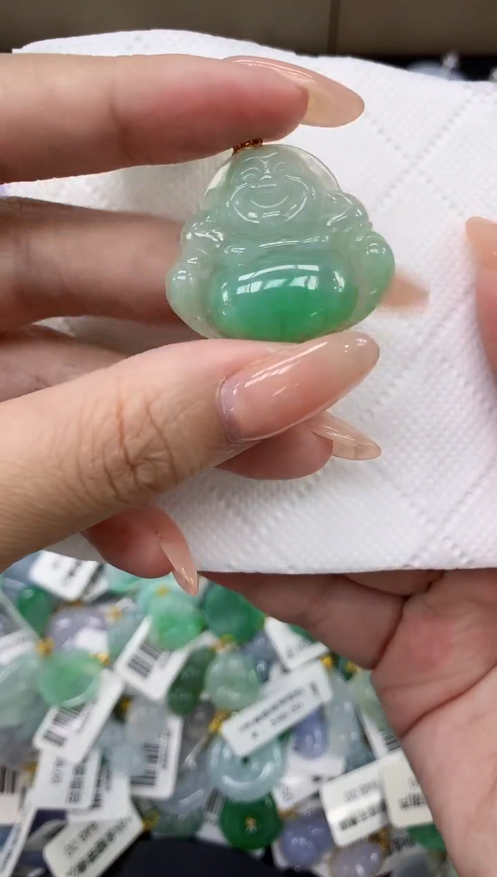 颈饰18K金镶嵌翡翠11111111111