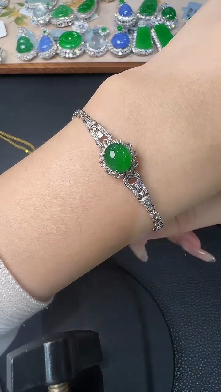 18K金镶嵌手链翡翠手链49