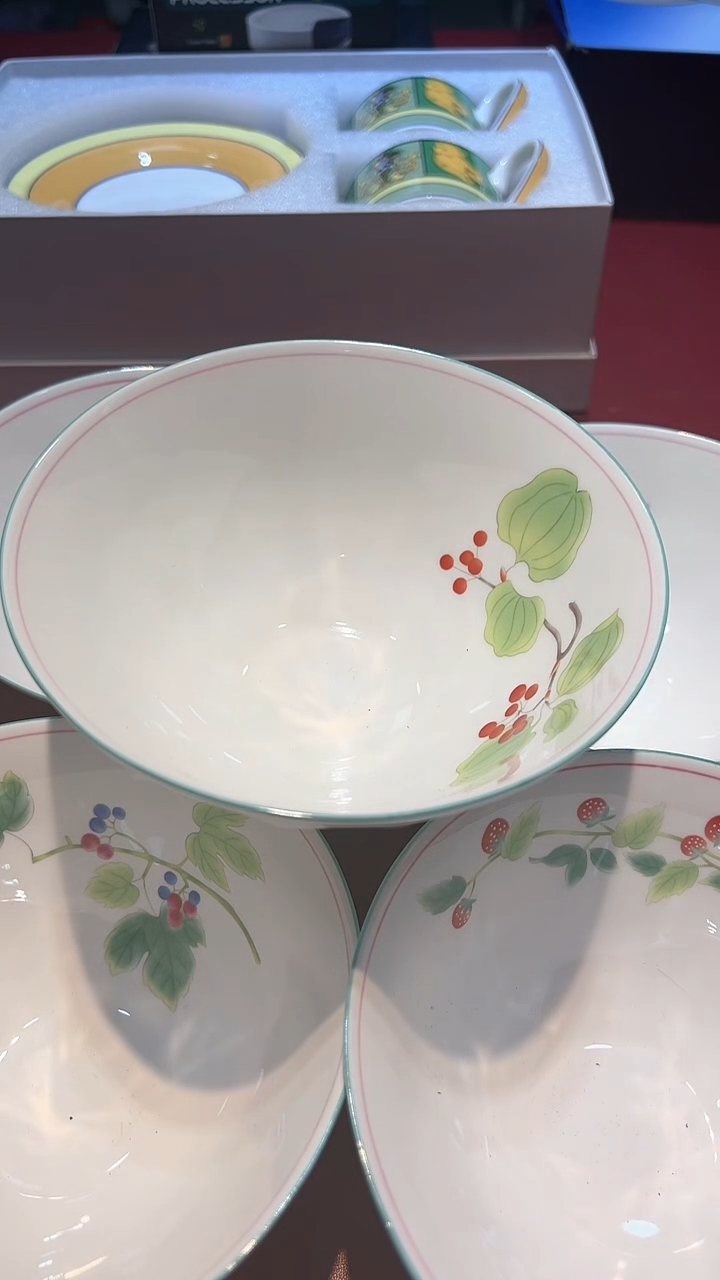 【闪购商品】瓷片锅碗瓢盆一件不剩