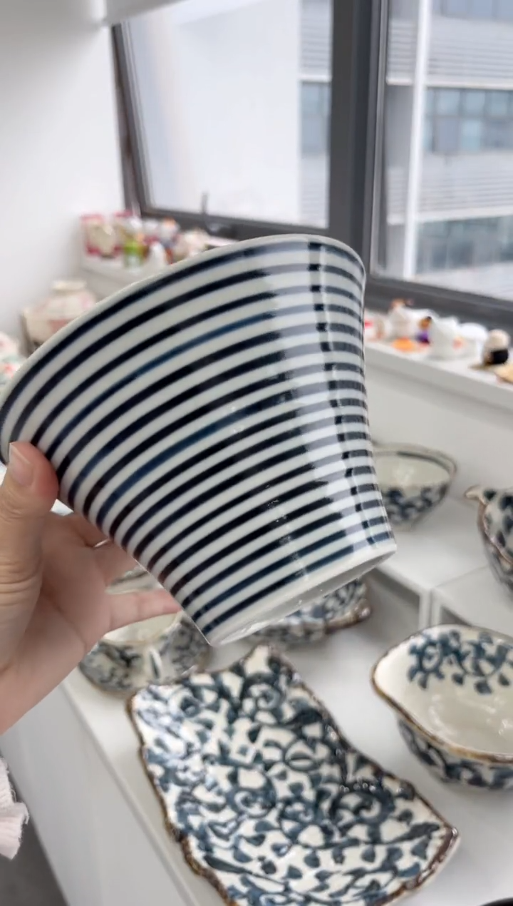 【闪购商品】瓷片蓝驹斗笠面碗