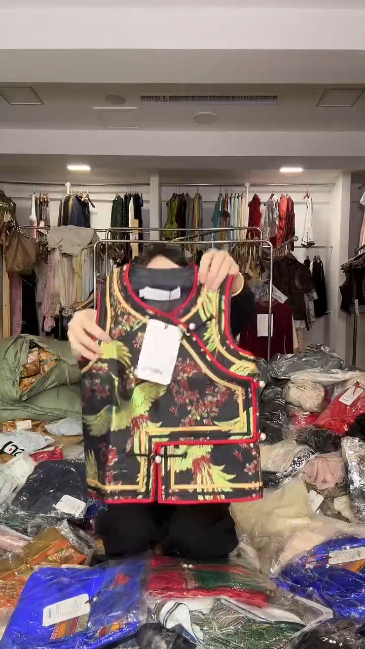 儿童马甲     110