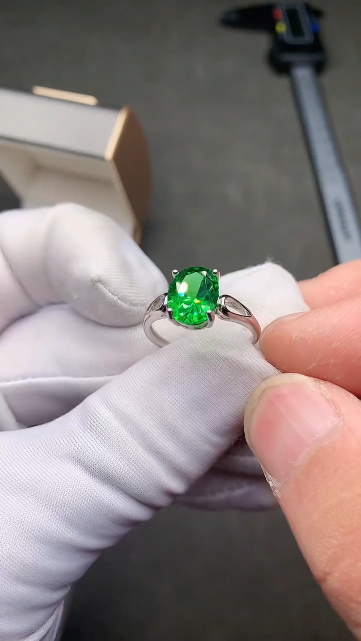 【闪购商品】石榴石（沙弗莱）戒指银S925镶嵌....